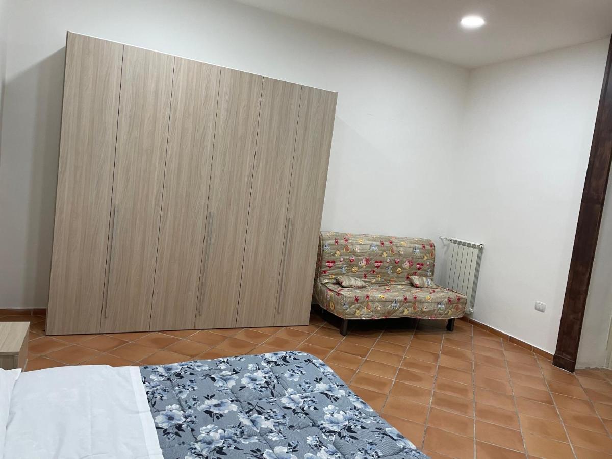 Casa Emilia 2 Apartment Naples Exterior photo